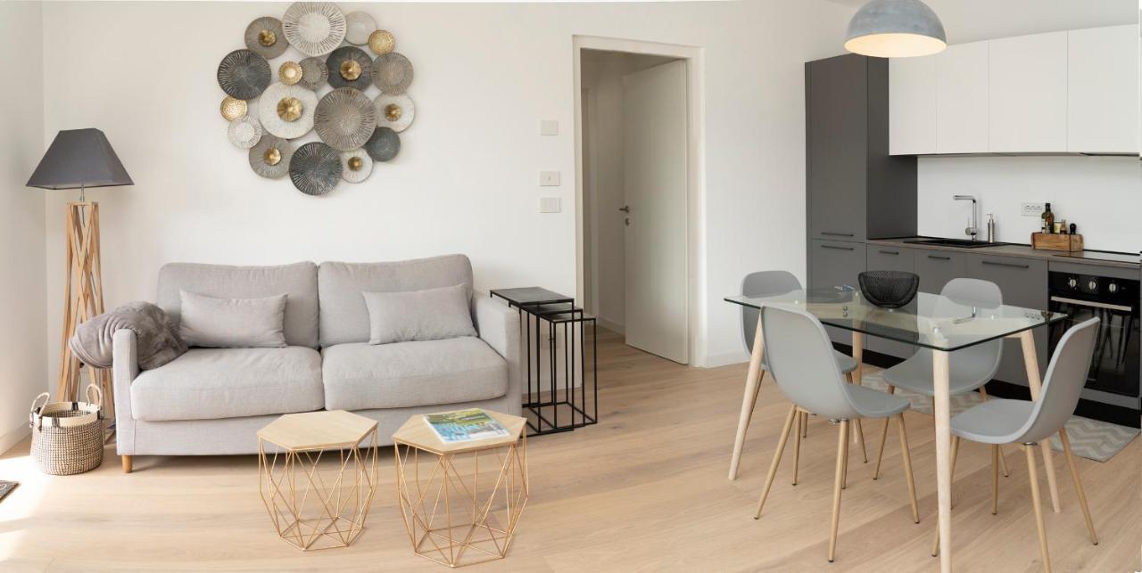 Serviced Apartments By Hotel De Charme Laveno Eksteriør billede