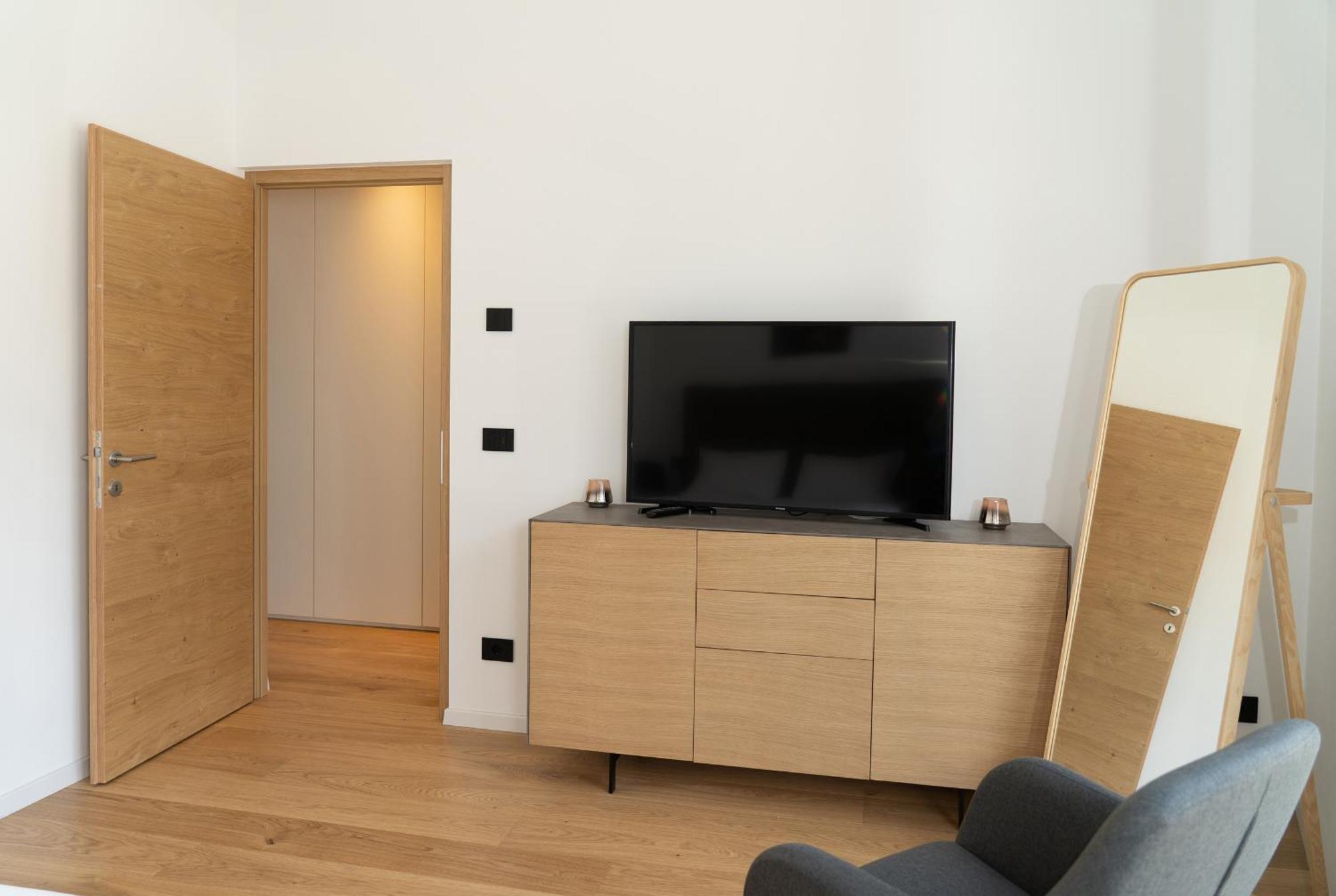 Serviced Apartments By Hotel De Charme Laveno Værelse billede