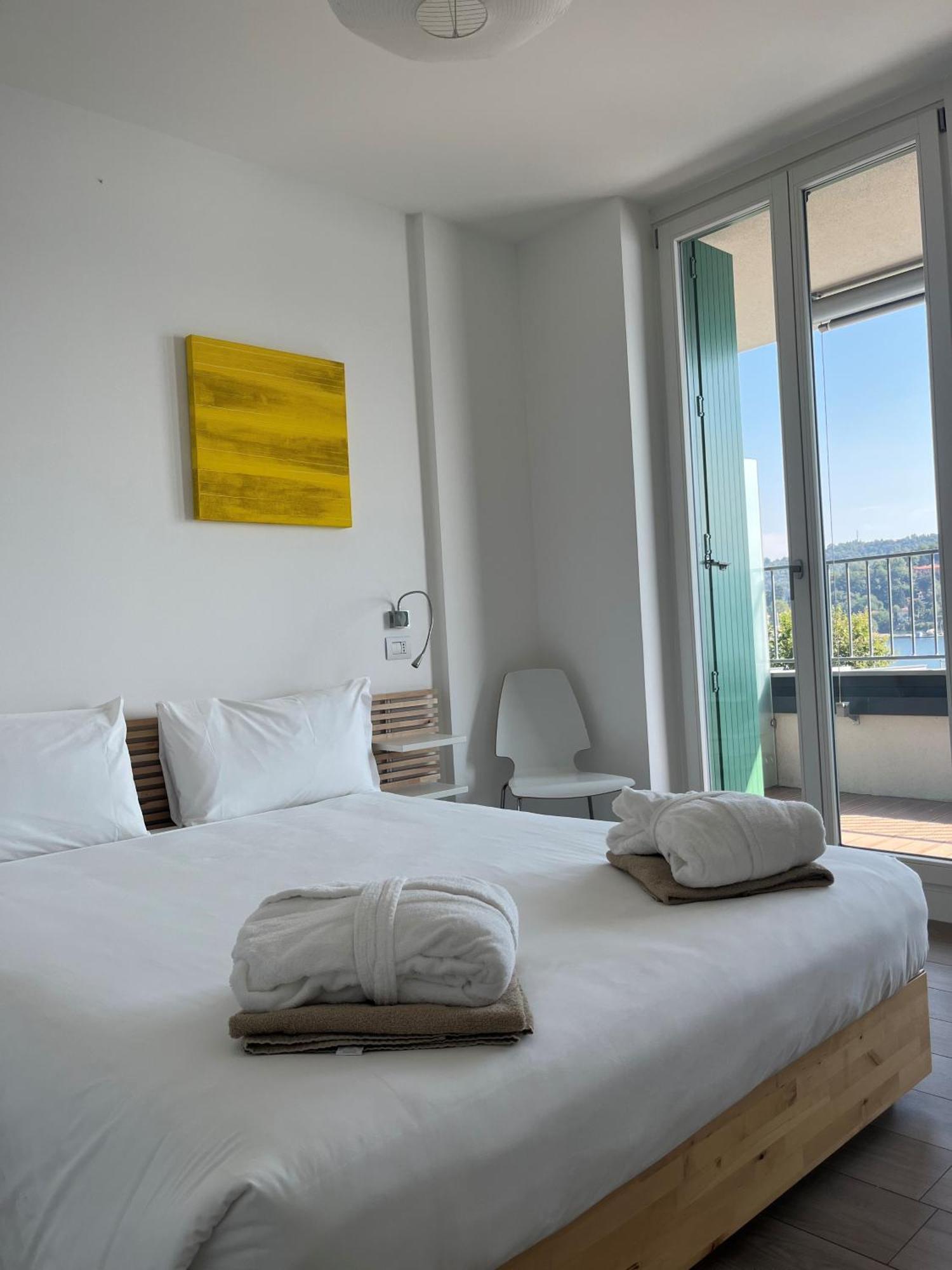 Serviced Apartments By Hotel De Charme Laveno Eksteriør billede