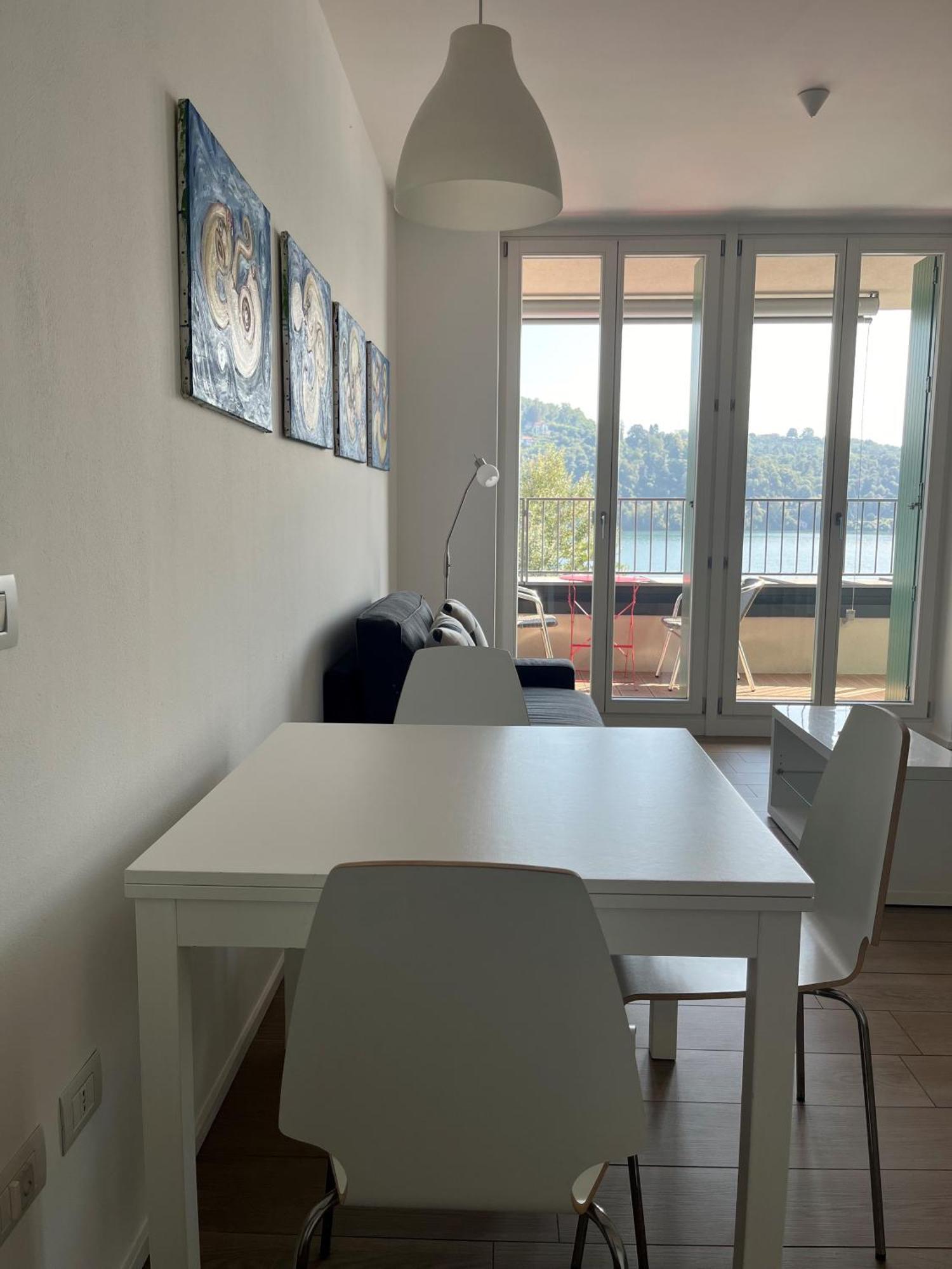 Serviced Apartments By Hotel De Charme Laveno Eksteriør billede